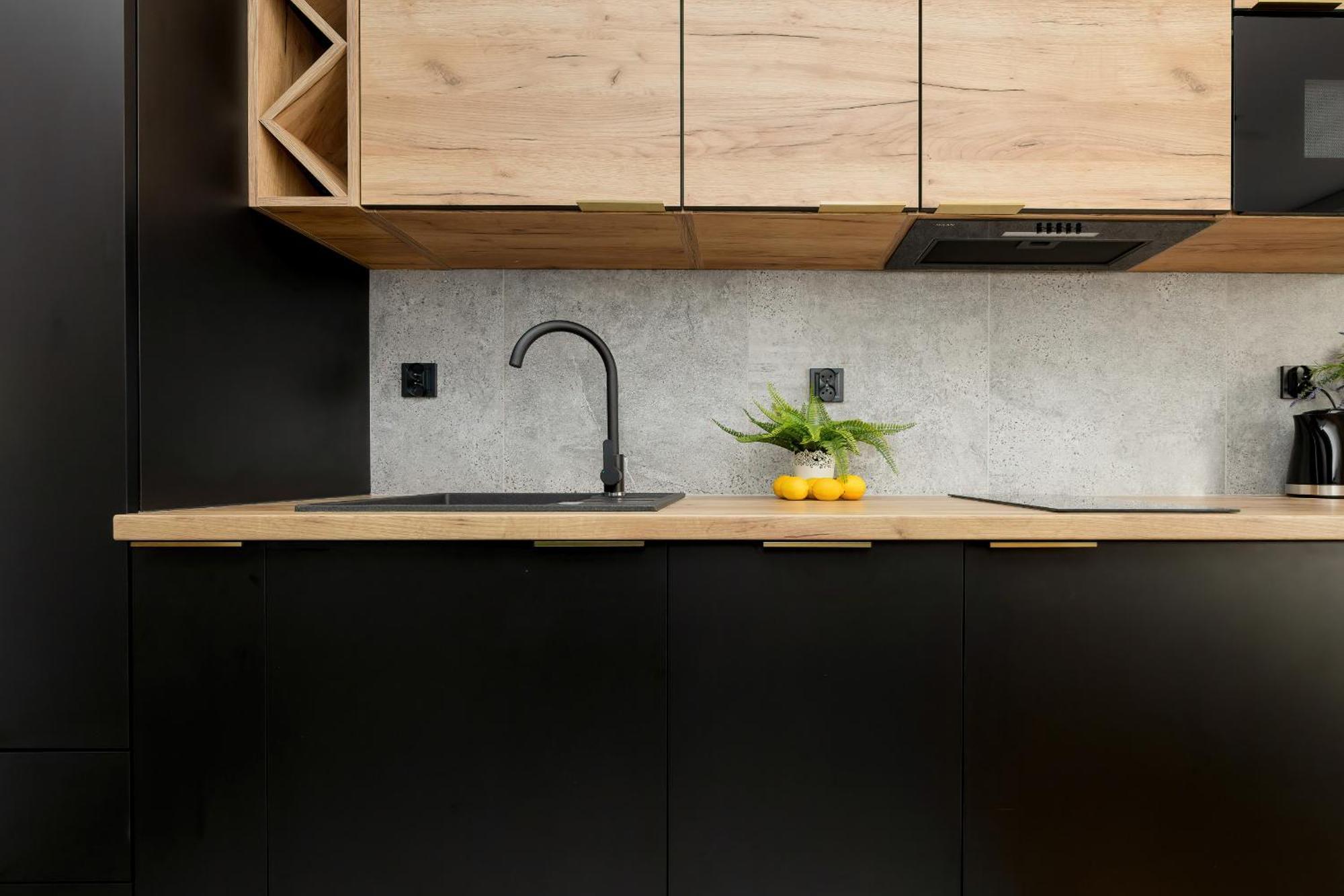 Modern Black & Wooden Apartment Warsaw Near The Airport By Noclegi Renters Exterior foto